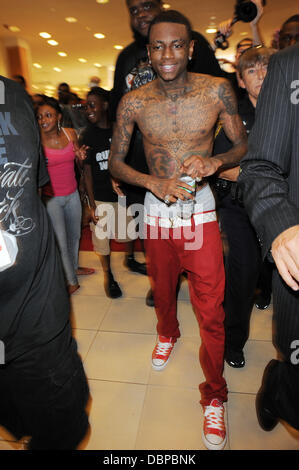 Soulja Boy führt während der Kick-off von Macys "Mstyle Lab" Konzert-Tournee bei Macy's in Fort Lauderdale, Florida, Fort Lauderdale, Florida - 13.08.11 Stockfoto