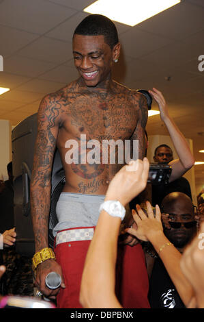 Soulja Boy führt während der Kick-off von Macys "Mstyle Lab" Konzert-Tournee bei Macy's in Fort Lauderdale, Florida, Fort Lauderdale, Florida - 13.08.11 Stockfoto