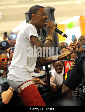 Soulja Boy führt während der Kick-off von Macys "Mstyle Lab" Konzert-Tournee bei Macy's in Fort Lauderdale, Florida, Fort Lauderdale, Florida - 13.08.11 Stockfoto