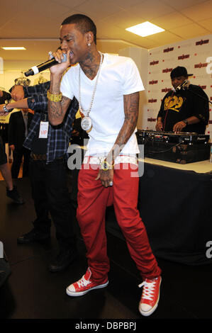 Soulja Boy führt während der Kick-off von Macys "Mstyle Lab" Konzert-Tournee bei Macy's in Fort Lauderdale, Florida, Fort Lauderdale, Florida - 13.08.11 Stockfoto