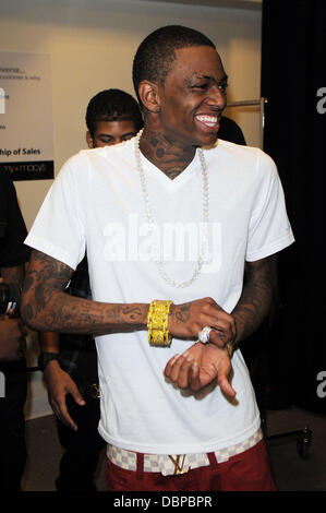 Soulja Boy führt während der Kick-off von Macys "Mstyle Lab" Konzert-Tournee bei Macy's in Fort Lauderdale, Florida, Fort Lauderdale, Florida - 13.08.11 Stockfoto