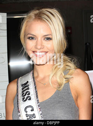 Miss California 2011 Katie Blair Beach Bunny grand Opening-Party am Malibu Lumber Yard Los Angeles, Kalifornien - 18.08.11 Stockfoto