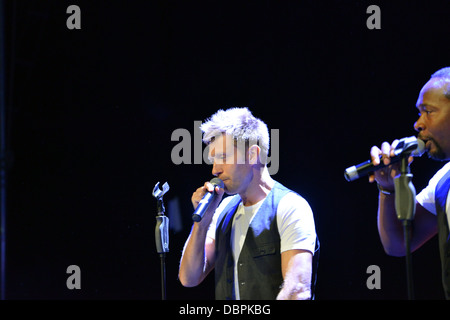 Die Magnete am Unterbauch drücken Sie Start, Edinburgh Fringe Festival 2013 Stockfoto