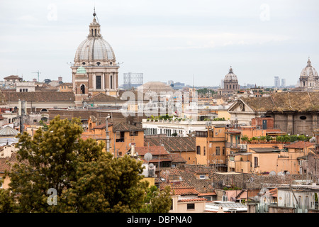 Panoramablick auf Rom von Gärten der Villa Borghese, Italien Stockfoto