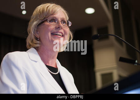 London, Ontario, Kanada. 1. August 2013. Peggy Sattler und Ontario NDPs schrieb Geschichte, als sie gewann das Reiten von London West zum ersten Mal, seit es im Jahr 1999 gegründet wurde. Die Partei, die bei den letzten Wahlen nie besser als dritte im Reiten gelegt, eine frühe Führung und nie bereut. Bildnachweis: Mark Spowart/Alamy Live-Nachrichten Stockfoto