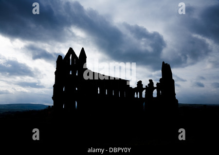 Silhouette von den Ruinen der Abtei in Whitby, North Yorkshire, UK. Stockfoto