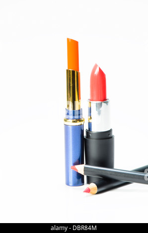 Make-up-Kollektion auf weißem Hintergrund Stockfoto