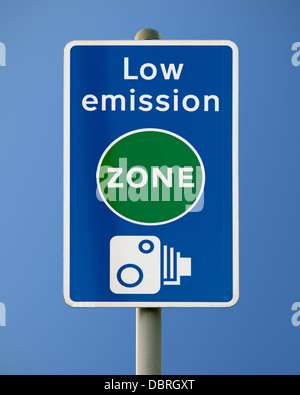 Low Emission Zone Zeichen, London, UK. Stockfoto