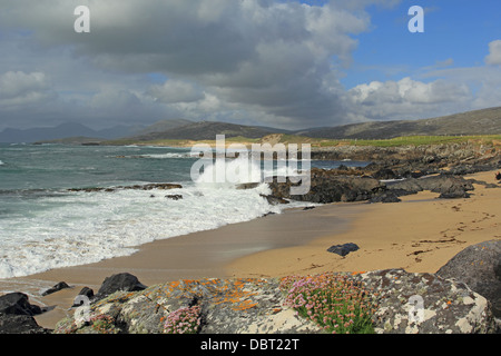 UK Schottland äußeren Hebriden Isle of Harris Wellen an der Küste Scarista Westküste Stockfoto