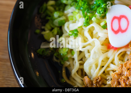 Nudel mit würzigen Boden Schweinefleisch Sauce japanisches Essen Stil Stockfoto