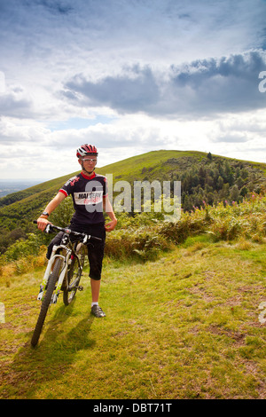 Josh Brooks, Mountainbiker auf die Malvern Hills, Worcestershire, England, UK Stockfoto