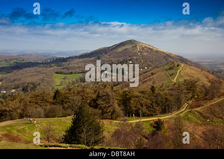 Blick nach Norden in Richtung Worcestershire Leuchtfeuer von Pinnacle Hügel in den Malvern Hills, Worcestershire, England, UK Stockfoto