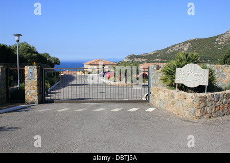 Gated Neubausiedlung Sant Ambroggio Korsika Stockfoto