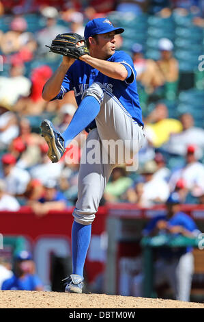 Anaheim, Kalifornien, USA. 4. August 2013. 4. August 2013 Anaheim, Kalifornien: Toronto Blue Jays Entlastung Krug Casey Janssen (44) Stellplätze während der Major League Baseball-Spiel zwischen der Toronto Blue Jays und die Los Angeles Angels im Angel Stadium am 4. August 2013 in Anaheim, Kalifornien. Rob Carmell/CSM/Alamy Live-Nachrichten Stockfoto