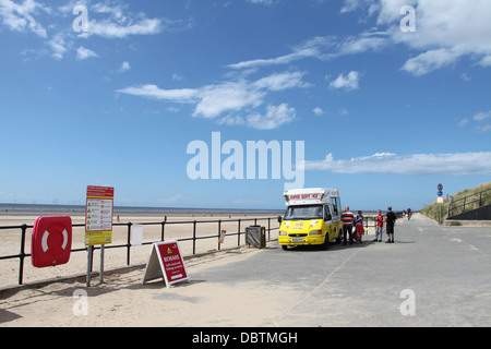 Crosby Strand ist Teil der Küstenweg Sefton Stockfoto