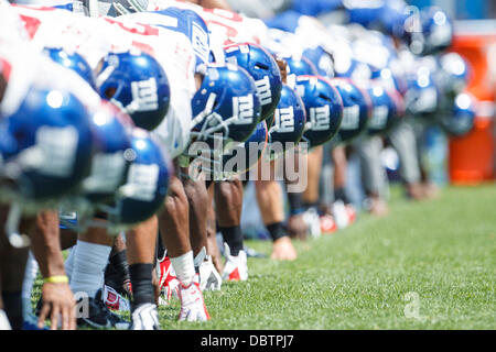 30. Juli 2013 - East Rutherford, New Jersey, USA - 30. Juli 2013: New York Giants ein Team Bohren während der New York Giants Trainingslager im Quest Diagnostics Training Center in East Rutherford, New Jersey. Christopher Szagola/Cal-Sport-Medien Stockfoto