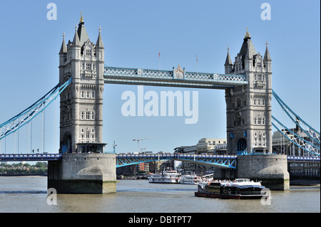 London Tower Bridge River Thames Stockfoto
