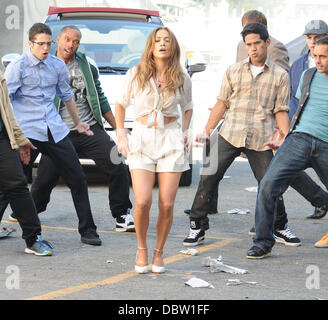 Jennifer Lopez führt ein Tanzprogramm mit backing-Tänzer am Filmset in Los Angeles Los Angeles, Kalifornien - 23.08.11 Stockfoto