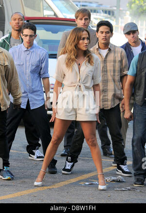 Jennifer Lopez führt ein Tanzprogramm mit backing-Tänzer am Filmset in Los Angeles Los Angeles, Kalifornien - 23.08.11 Stockfoto