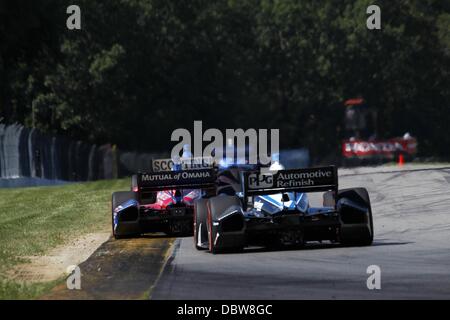 Lexington, Ohio, USA. 4. August 2013. IZOD Indycar Series, Honda Indy 200 in Mid-Ohio, Lexington, Ohio, USA, August 2-4 2013, HELIO CASTRONEVES Team Penske, MARCO ANDRETTI, Andretti Autosport Credit: Ron Bijlsma/ZUMAPRESS.com/Alamy Live-Nachrichten Stockfoto