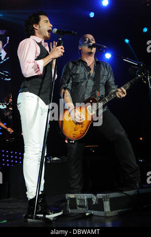 Patrick Monahan und Jimmy Stafford Zug führt an der Cruzan Amphitheater West Palm Beach, Florida - 30.08.11 Stockfoto