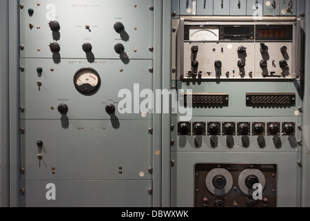 Vintage control panel with knobs Stockfoto