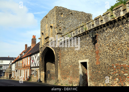 Walsingham Norfolk, Priorat Abtei Gatehouse, High Street, Englisch 15. Jahrhundert Architektur, England UK Abteien Priorate Stockfoto