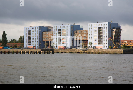 Modernen waterside Wohnanlage Fluss Maas Rotterdam Niederlande Stockfoto
