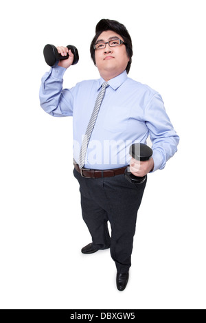 Nehmen der Übung durch Anheben der Hantel Geschäftsmann mit Übergewicht Stockfoto