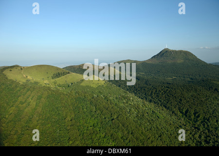 SCHLACKEN KEGEL KRATER PUY DE DOME CHAINE DES DURCHREISE NATURPARK VULKANE AUVERGNE MASSIV ZENTRALFRANKREICH Stockfoto