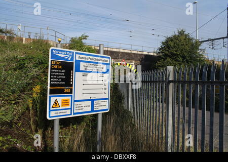 Ledburn, UK. Trainieren Sie 6. August 2013, Räubers Brücke, Ledburn, Bucks, UK. Ortsbild des Great Train Robbery auf 8. August 1963 wo einen königlichen Postzug £ 2,6 Millionen von 15 Mitgliedern des Bruce Reynolds Bande Credit geleert wurde: Neville Stile/Alamy Live News Stockfoto