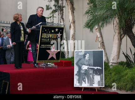 Maria Elena Holly, Gary Busey Buddy Holly Stern auf dem Hollywood Walk Of Fame Held vor Kapital Records Hollywood, Kalifornien - 07.09.11 Enthüllung Stockfoto