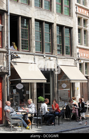 Gent Belgien Europa Kneipe Café am sonnigen Sonntagnachmittag Stockfoto