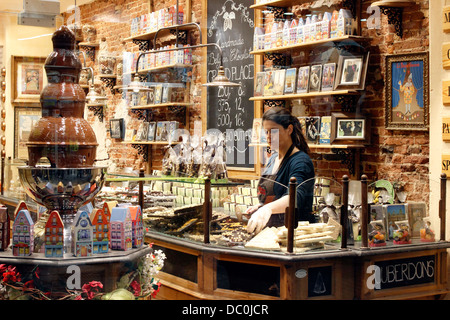 Brüssel Belgien Europa Grand Platz belgische Chocolaterie in Grand Place Stockfoto