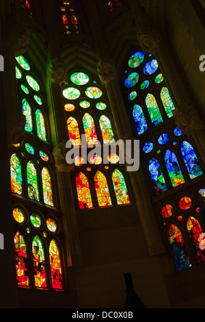 Glasfenster in La Sagrada Familia Kathedrale Barcelona Stockfoto