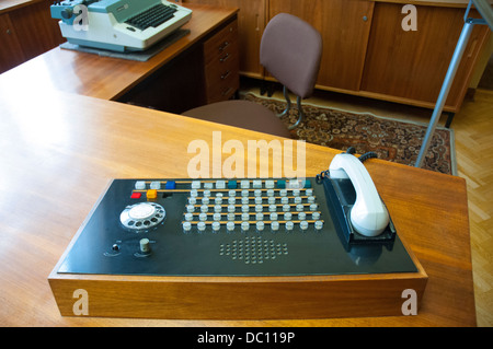 Deutschland, Berlin. Lichtenberg. Stasi-Museum. Stasi-Büroausstattung. Stockfoto