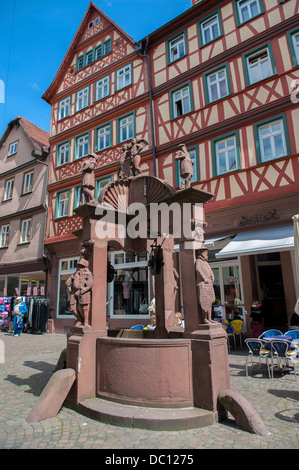 Europa, Deutschland, Bayern, Bayern, Wertheim, Brunnen. Stockfoto