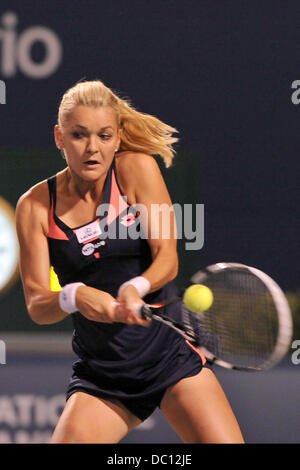 Toronto, Ontario, Kanada. 6. August 2013. Toronto, Ontario, Kanada, 6. August 2013. Agnieszka Radwanska (POL) in Aktion gegen Yanina Wickmayer (BEL) in ersten Runde Aktion während der WTA Rogers Cup im Rexall Centre in Toronto, Ontario, Kanada am 6. August. Gerry Angus/CSM/Alamy Live-Nachrichten Stockfoto