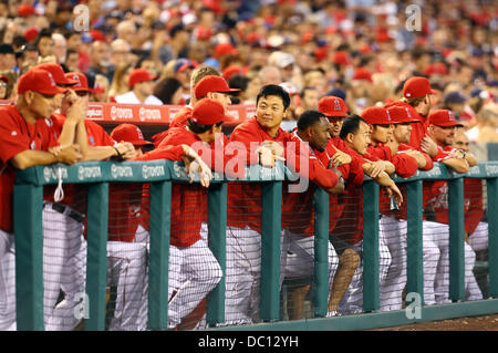 6. August 2013 - Anaheim, California, Vereinigte Staaten von Amerika - 6. August 2013 Anaheim, Kalifornien: Engel Unterstand während der Major League Baseball Spiel zwischen den Texas Rangers und die Los Angeles Angels im Angel Stadium am 6. August 2013 in Anaheim, Kalifornien. Rob Carmell/CSM Stockfoto