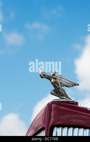 Göttin der Speed Hood Ornament auf einem Packard S8 der 1930er Jahre Auto. Klassischen Vintage American Auto Stockfoto