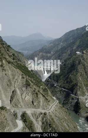 Baglihar Verdammung auf Chenab Fluß. Bekannt als Baglihar hydroelektrische Energieprojekt, Jammu & Kaschmir, Indien Stockfoto