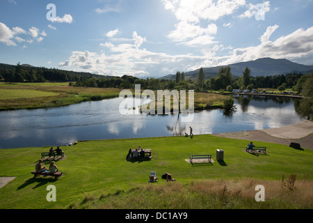 Der Fluß Teith durchzogen Callander, in die Trossachs, Schottland. Stockfoto