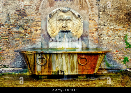 Fontana del Mascherone di Santa Sabina, Rom, Italien Stockfoto