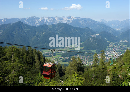 Seilbahn in der Nähe der Stadt Bad Ischl in den österreichischen Alpen Stockfoto