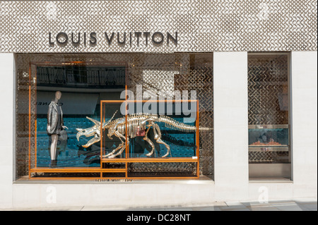 Louis Vuitton Designer Kleider-Shop New Bond Street London UK Stockfoto