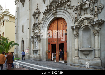 Mutter Kirche wundertätige Jungfrau im Stadtteil Miraflores in Lima, Peru. Stockfoto