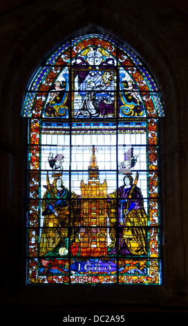 Glasfenster in der Kathedrale. Justa und Rufina mit die "Giralda". 1685. Sevilla, Spanien. Stockfoto