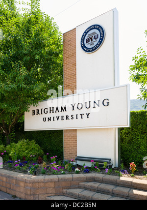 Melden Sie dem Campus außerhalb der Brigham Young University (BYU), einer der größten privaten Hochschulen in den USA, Provo, Utah, USA Stockfoto