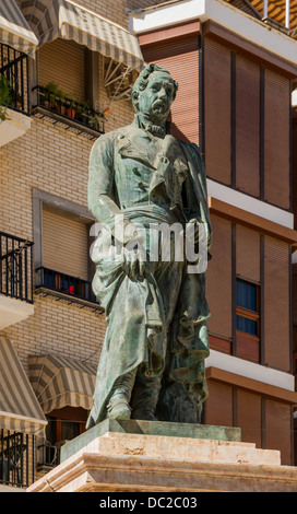 Statue von Ramón María Narváez, 1. Herzog von Valencia, in seiner Heimatstadt, Loja, Andalusien, Spanien. Stockfoto