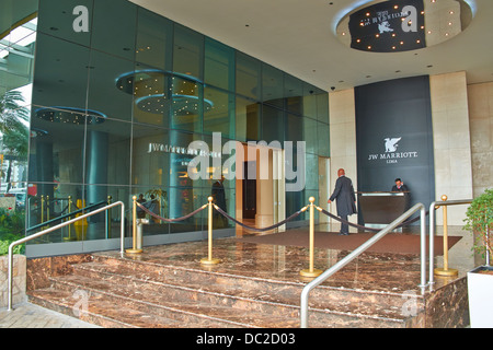 JW Marriott Hotel, Malecón Cisneros auf den Klippen von Miraflores. Lima, Peru. Stockfoto